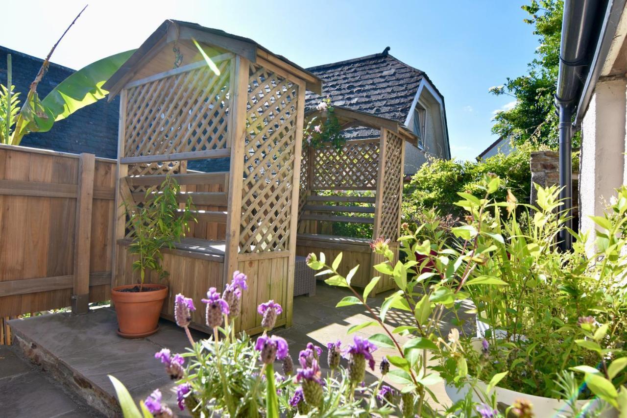 Spacious Cottage In The Village Of Wembury Esterno foto
